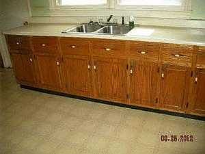 Kitchen sink/counter