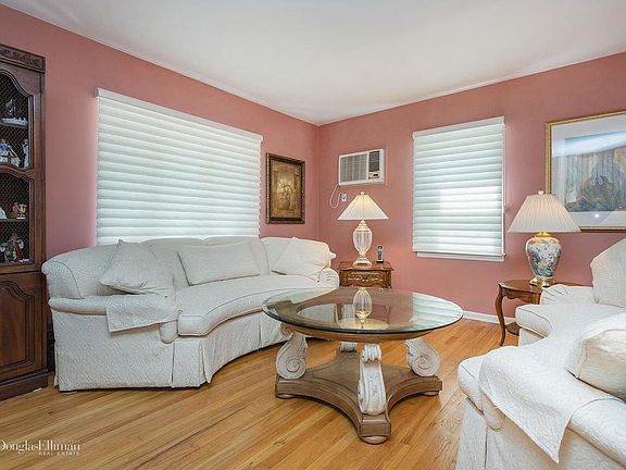 4th image of 23-36 206th St
