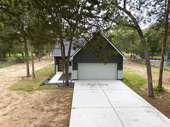 5th image of 240 Shadow Oak Dr #240