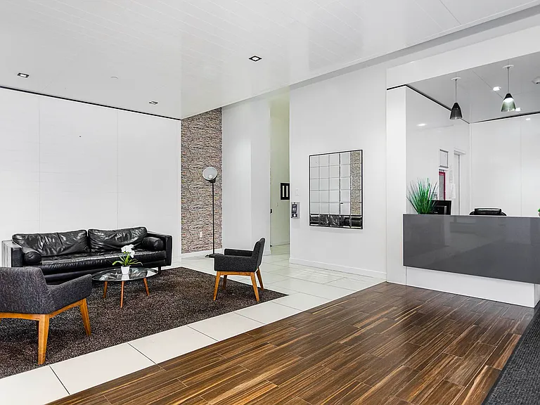 2211 3rd Ave #4B — Photo 6