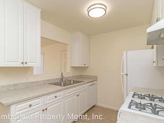 5th image of 239 Pala Vista Dr APT 21