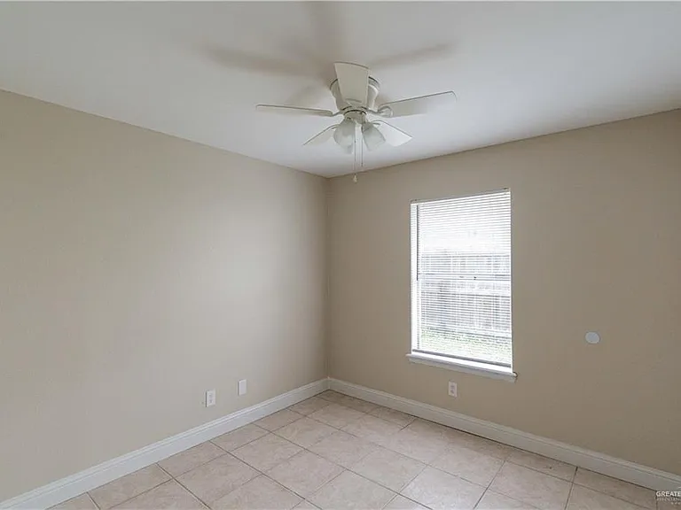 4009 Yucca Ave — Photo 7