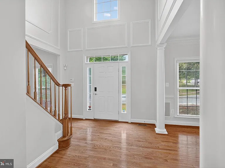 15806 Copper Beech Dr — Photo 10