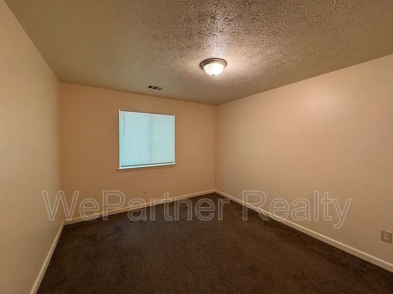 7416 Dartmouth Ct — Photo 2