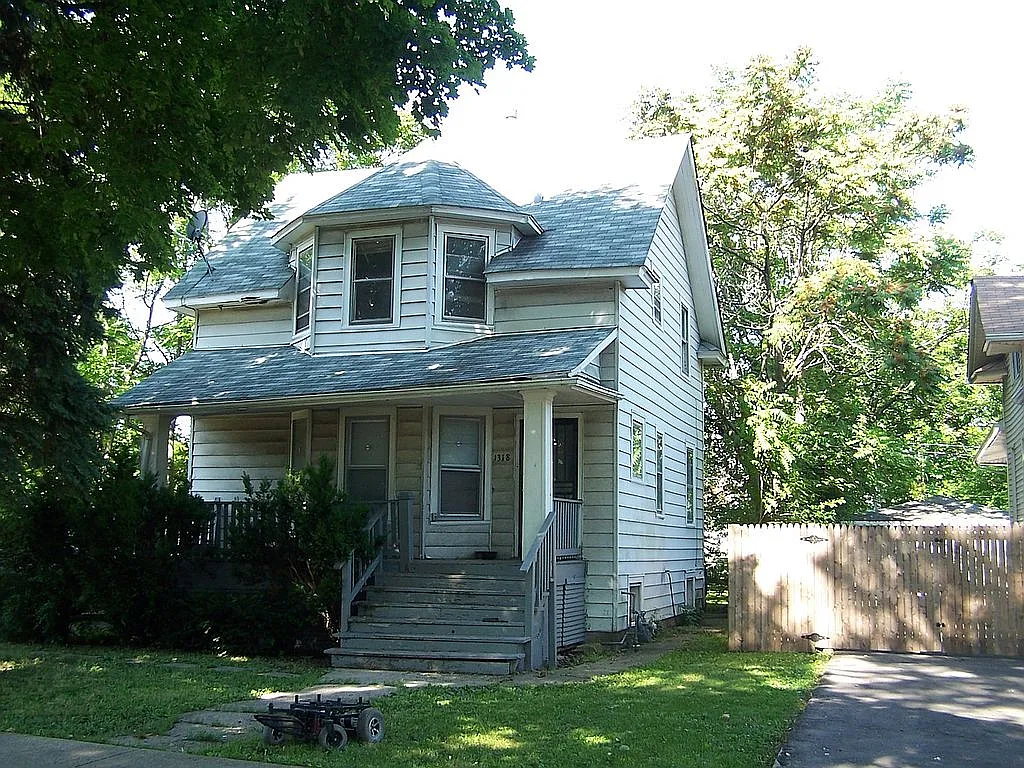 1318 S 7th Ave photo 1