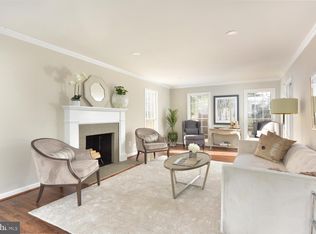 4032 Moss Pl, Alexandria, VA 22304