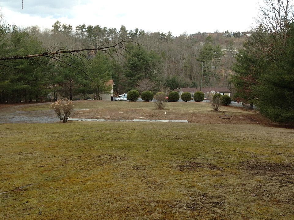 1st image of 14 Honeysuckle Ln