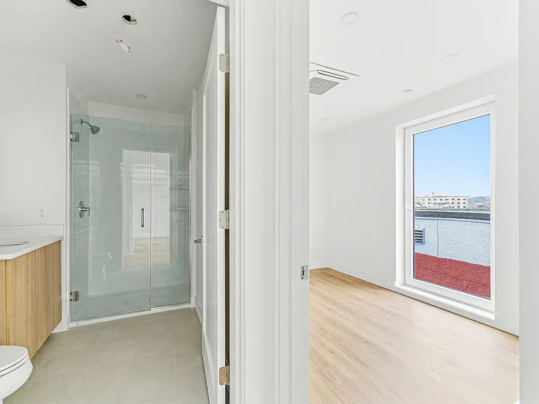 1035 Commonwealth Ave — Photo 29