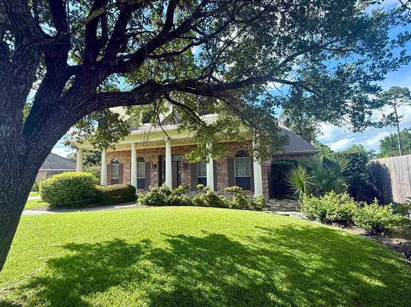 4820 Elmwood Ln, Beaumont, TX 77706