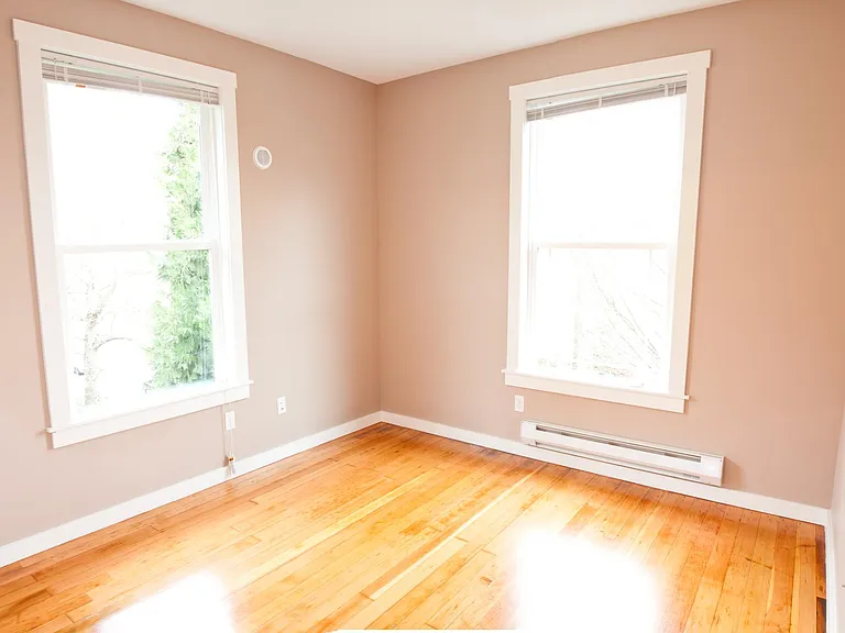311 19th Ave E #3 — Photo 4
