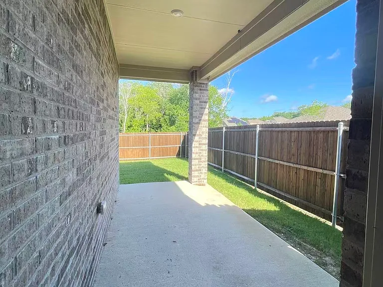 8413 Butterfly Ln — Photo 17