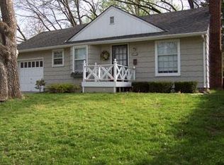 5227 Rosewood Dr, Roeland Park, KS 66205