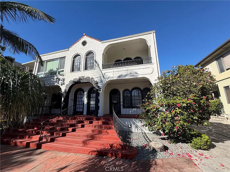 1731 Winona Blvd — Photo 4