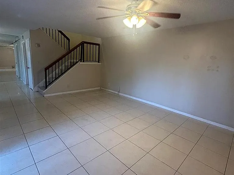 5821 Swordfish Ct #B — Photo 5