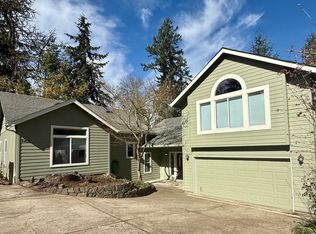 2402 Cleveland St, Eugene, OR 97405