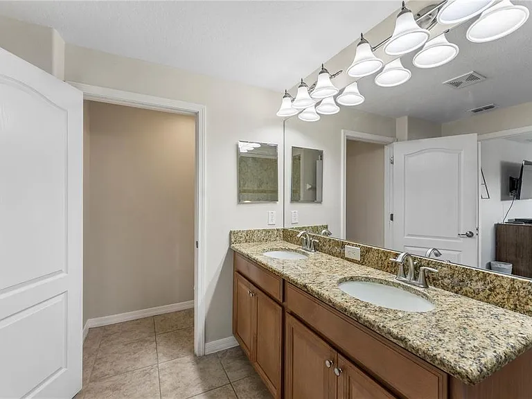 8955 Bismarck Palm Rd — Photo 26