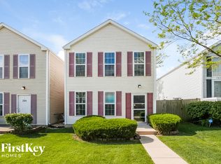 747 Serendipity Dr, Aurora, IL 60504
