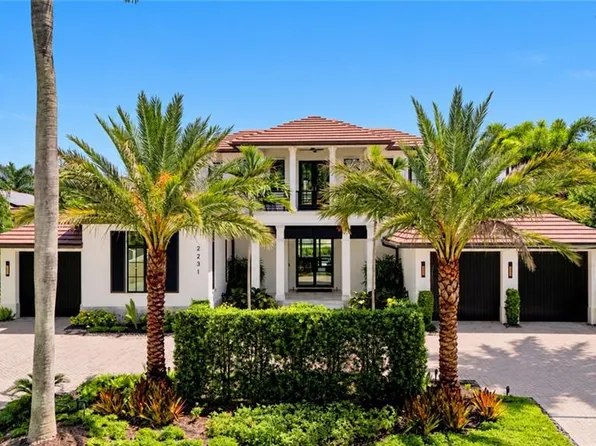2231 Forrest LN, NAPLES, FL 34102