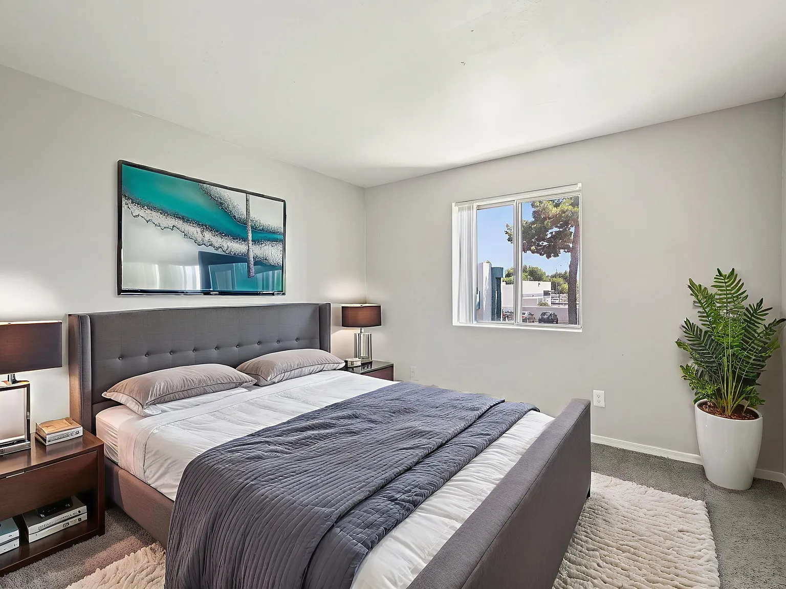Sycamore Square Apartments — Photo 3