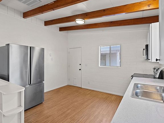 3rd image of 1415 E Adelaide Dr #1415