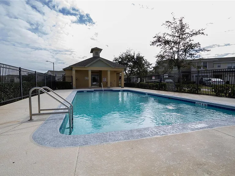 2194 Cypress Bay Blvd #1 — Photo 11