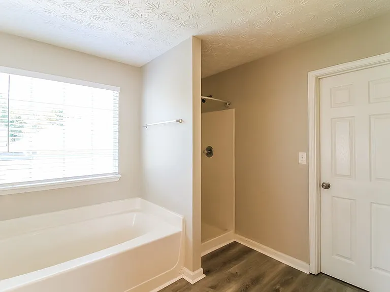 3505 Creekview Dr — Photo 16