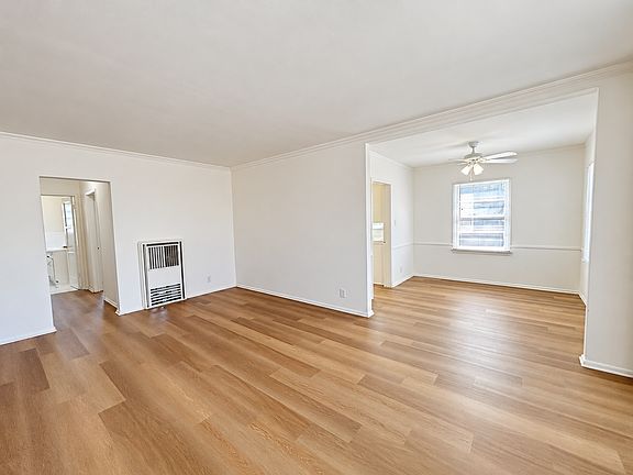 3rd image of 2116 S Ridgeley Dr #2122-1/2