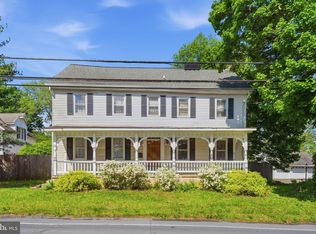 7458 S Main St, Coopersburg, PA 18036