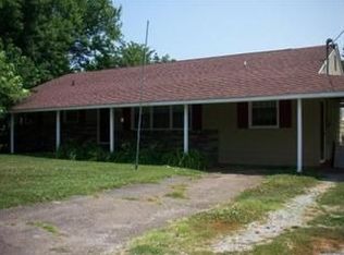 8002 Powell Heights Rd, Powell, TN 37849