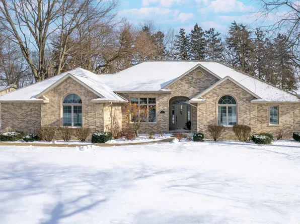 91 E Dellview Dr, Warsaw, IN 46582