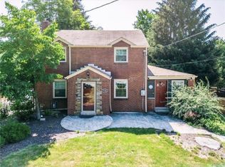 5749 Clark Ave, Bethel Park, PA 15102