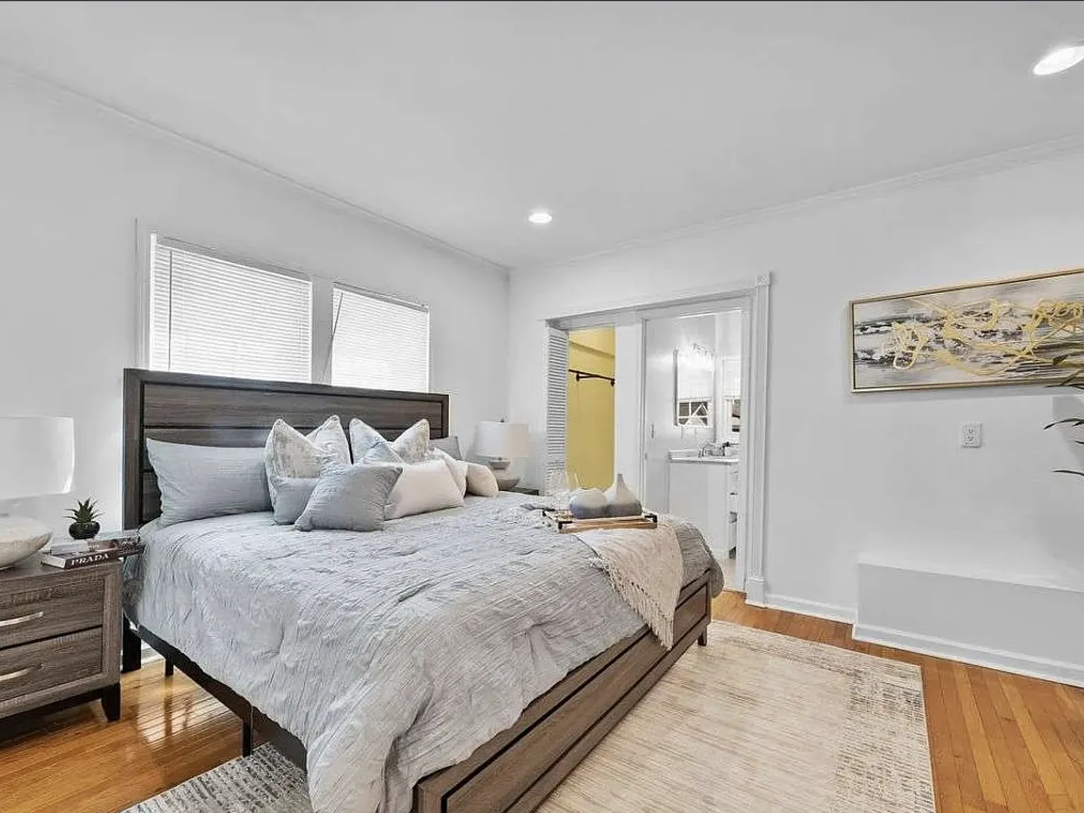 4 bed, 1570 sqft, $3,900 — Photo 3