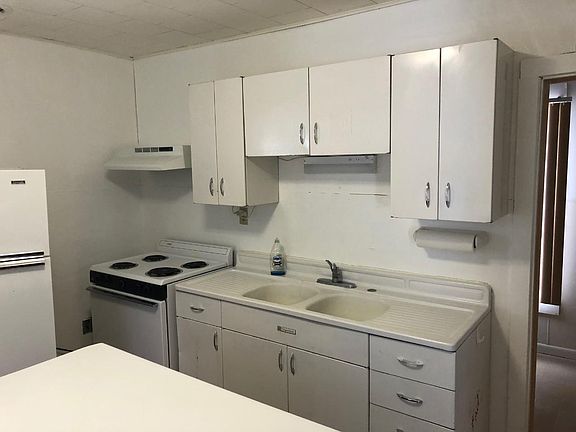 2nd image of 19 E Lincoln Ave #E