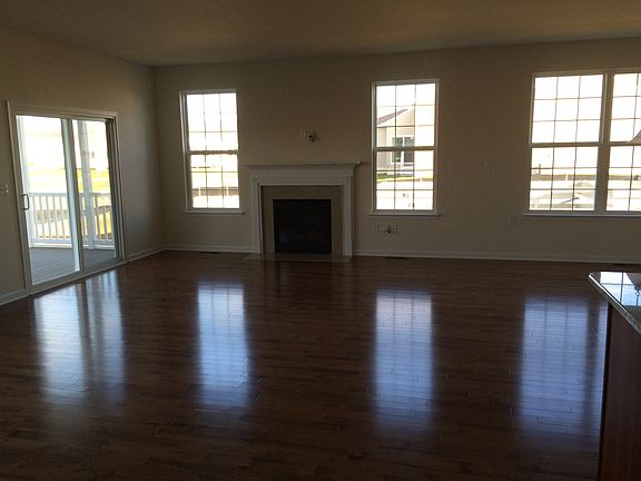 5th image of 626 Garden Gate Dr
