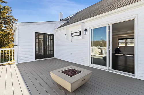 23 Nicholas Ave Photo 1