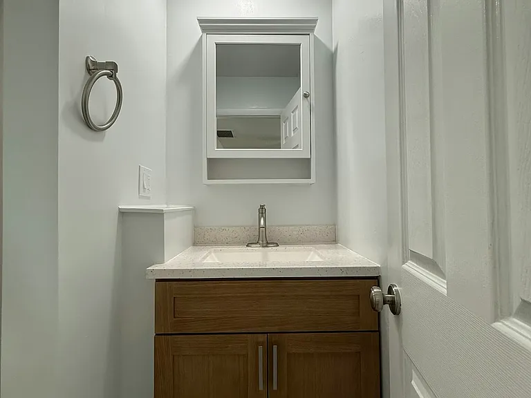2206 W Vista Ave #B — Photo 7