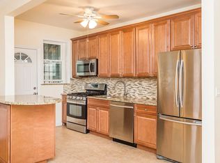 23-37 26th St #1A, Astoria, NY 11105