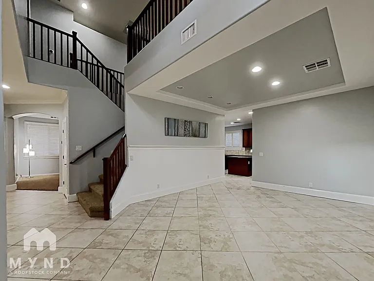 4043 E Bruce Ave — Photo 3