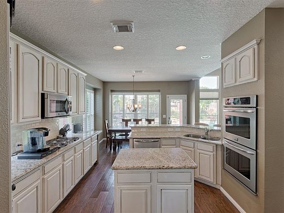 5th image of 9409 Summer Sun Ln