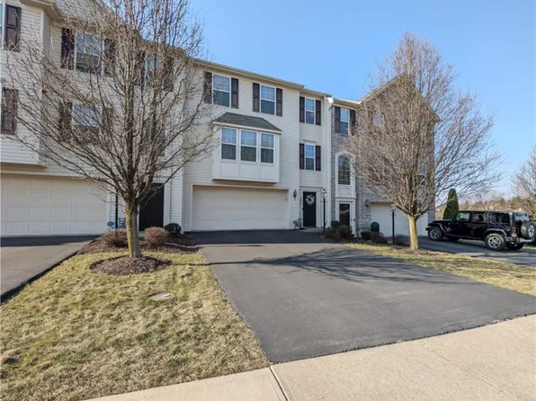 1202 Towervue Dr, Pittsburgh, PA 15227