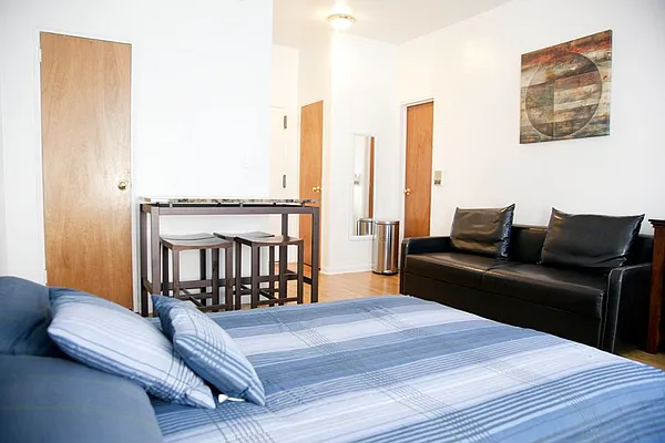 Rented by Eisenberg Exclusives | media 9