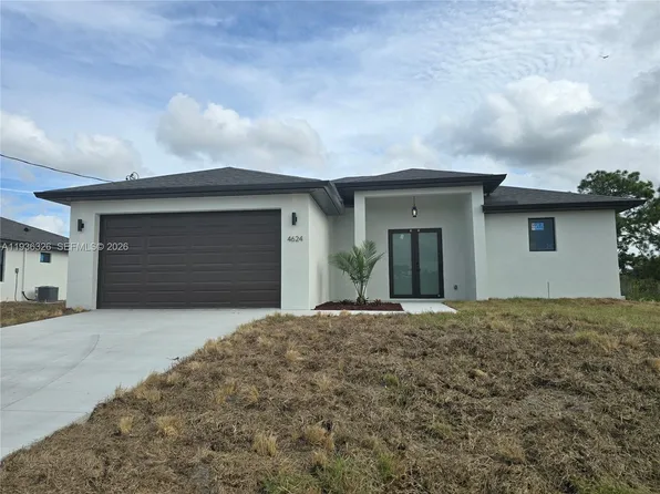 4624 Connie Ave N, Lehigh Acres, FL 33971
