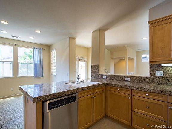 4th image of 7 Silvermaple