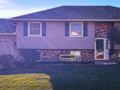 805 W Spring St, Eldridge, IA, 52748