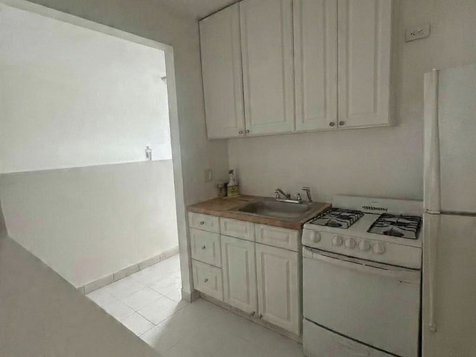 1st image of 30 Elizabeth Ave #1