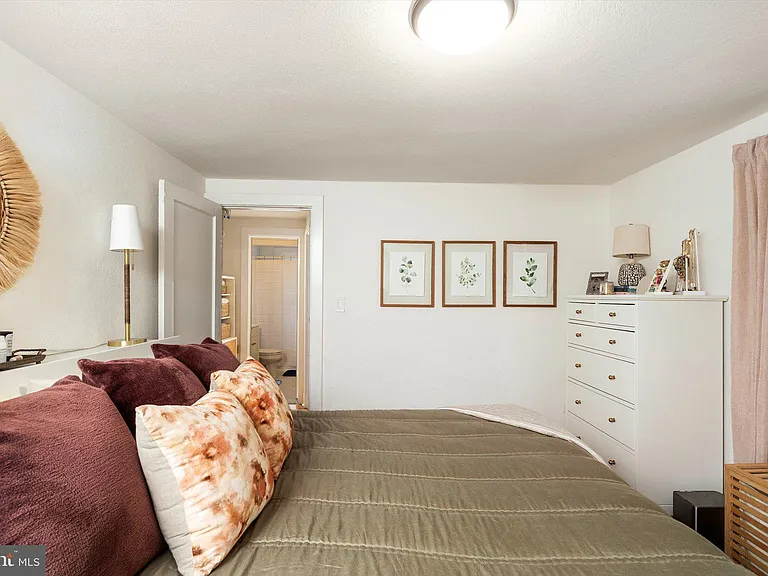 43 Spruce St #3 — Photo 18