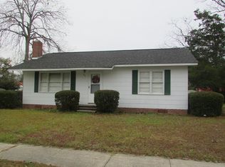312 E Howard St, Glennville, GA 30427