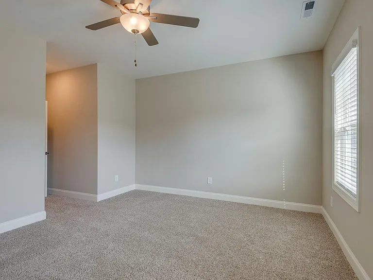 410 Portsdale Dr — Photo 10