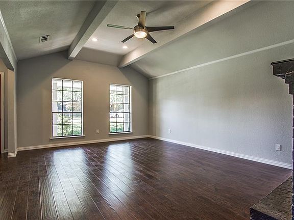 3rd image of 1311 Starling Ln
