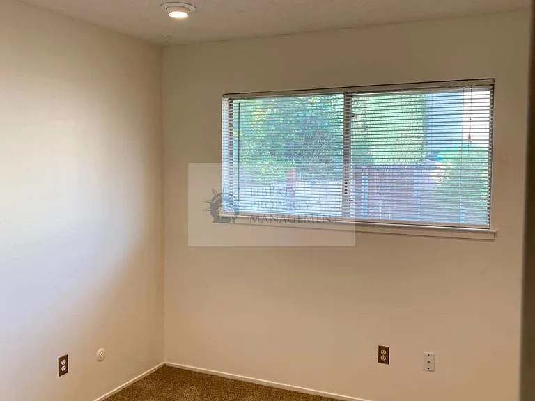 4459 Denby Ln — Photo 2
